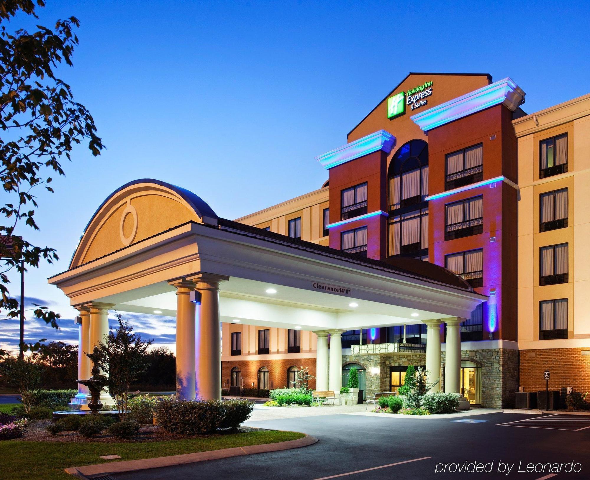 Holiday Inn Express & Suites Lebanon-Nashville Area By Ihg Buitenkant foto