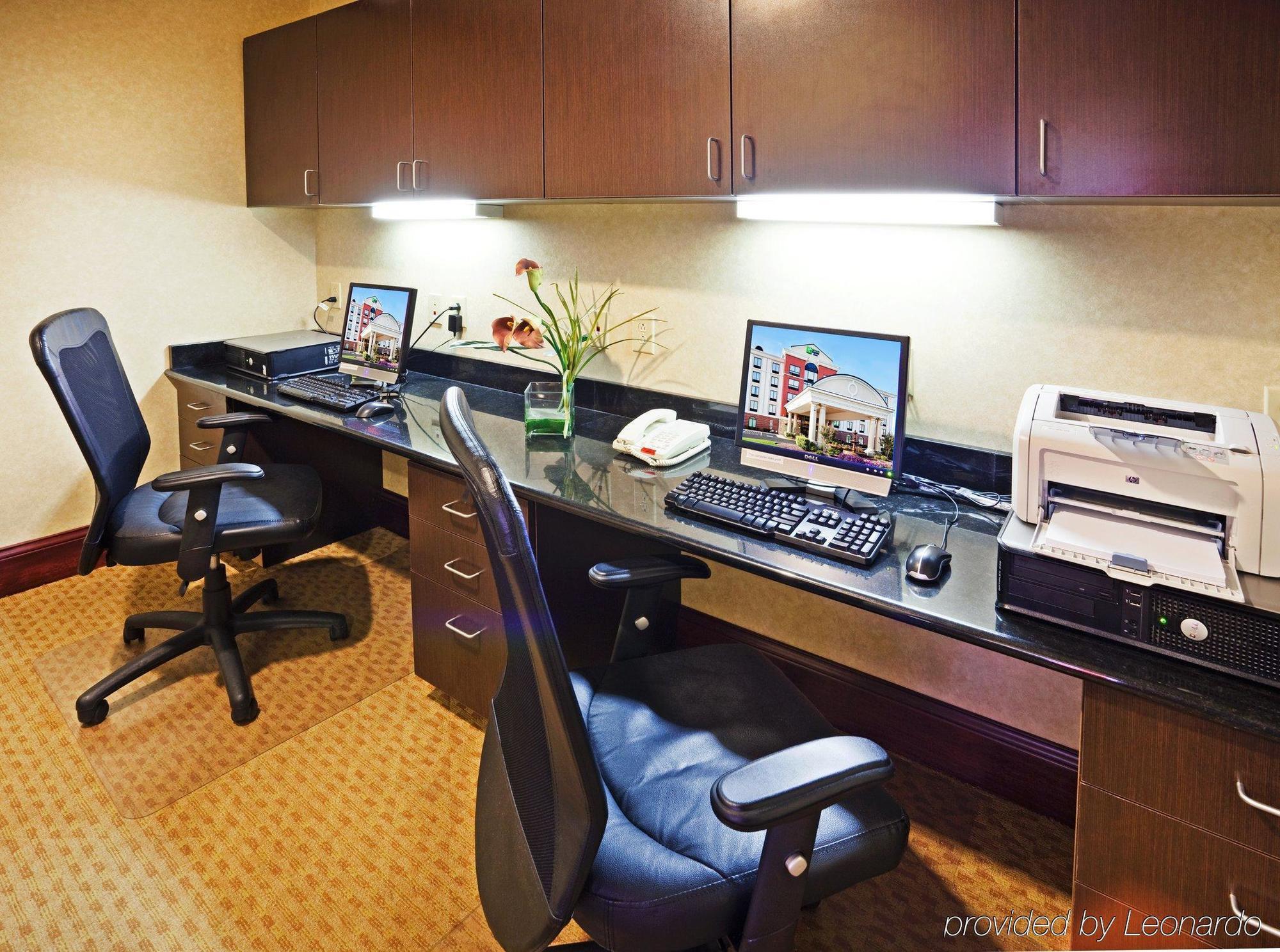Holiday Inn Express & Suites Lebanon-Nashville Area By Ihg Faciliteiten foto