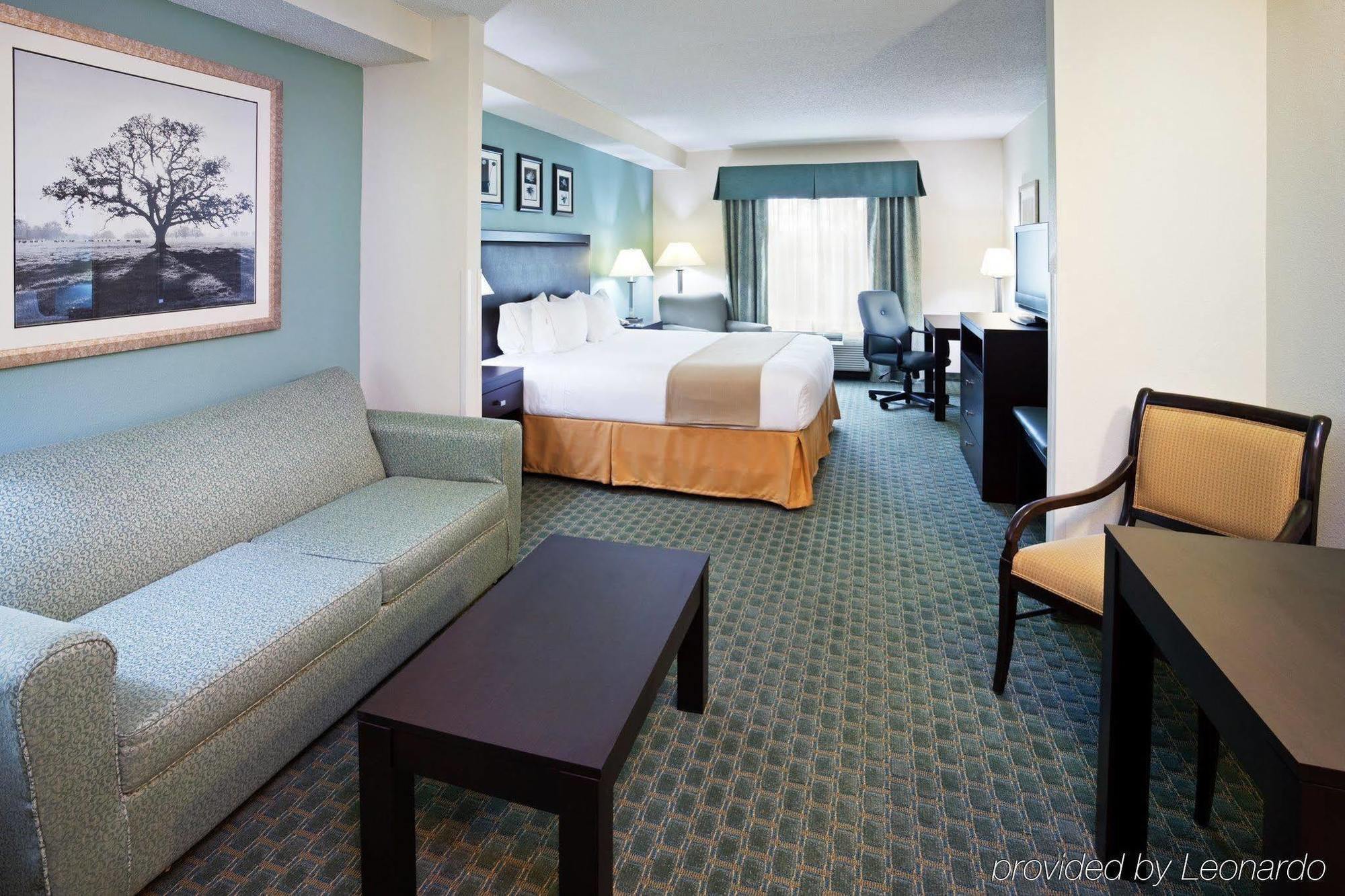 Holiday Inn Express & Suites Lebanon-Nashville Area By Ihg Buitenkant foto